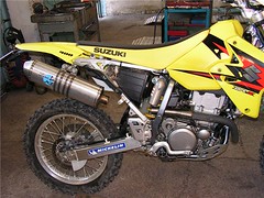 suzuki_dr-z_400_07 • <a style="font-size:0.8em;" href="http://www.flickr.com/photos/143934115@N07/31126226693/" target="_blank">View on Flickr</a>