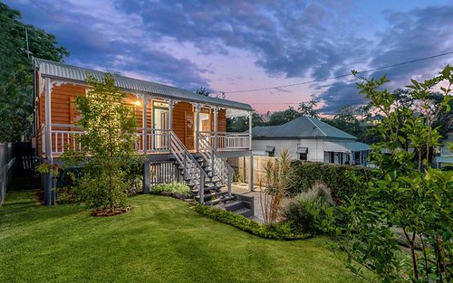 28 Thorn St, Red Hill QLD 4059