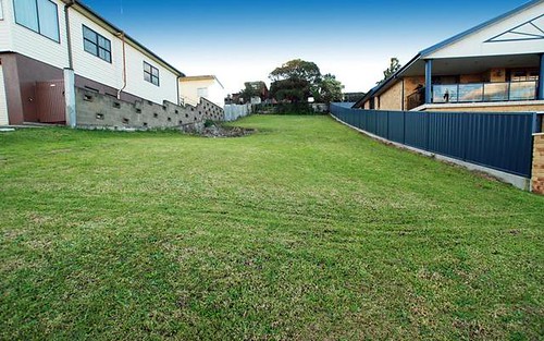 74 First Ave, Warrawong NSW 2502