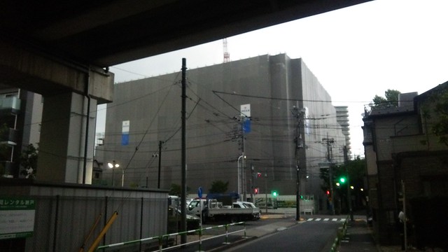 今日の写真その2埼京線高架下からです。