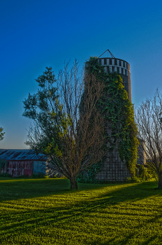 An HDR shot of the silo at the Post farm. • <a style="font-size:0.8em;" href="http://www.flickr.com/photos/96277117@N00/20152411762/" target="_blank">View on Flickr</a>