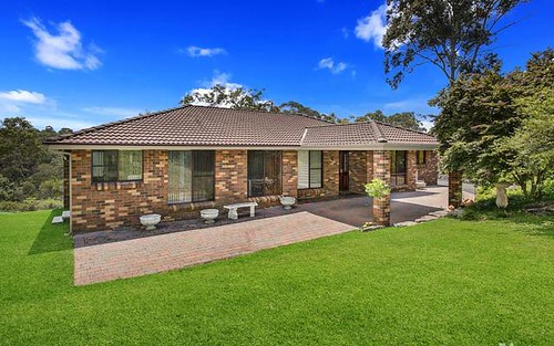 4 Elaine Pl, Middle Dural NSW 2158