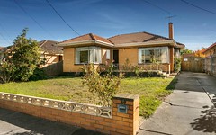 34 Westminster Drive, Avondale Heights VIC