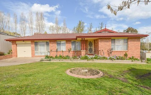 14 Tadros Ave, Young NSW 2594