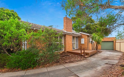 4 Pemberley Dr, Notting Hill VIC 3168