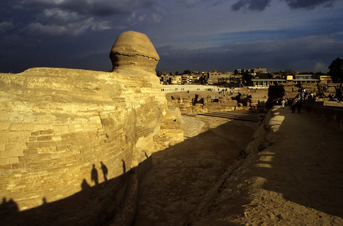 Ägypten 1999 (623) Kairo: Große Sphinx, Gizeh • <a style="font-size:0.8em;" href="http://www.flickr.com/photos/69570948@N04/32328376995/" target="_blank">Auf Flickr ansehen</a>
