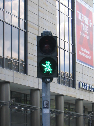 Green East-German traffic light