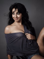 South Actress SANJJANAA Unedited Hot Exclusive Sexy Photos Set-23 (162)