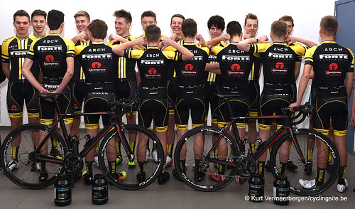 young cycling team (37)