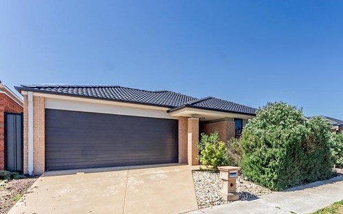 12 Palace Rd, Point Cook VIC 3030