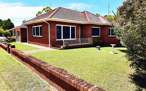 111 Robsons Rd, West Wollongong NSW 2500