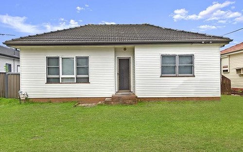 38 Leach Rd, Guildford West NSW 2161