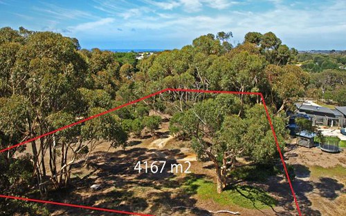 60 Coombes Rd, Torquay VIC 3228