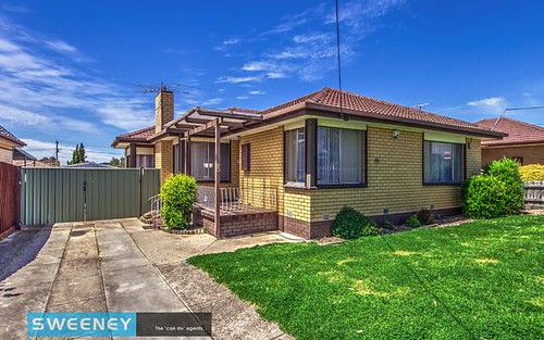 80 Mulhall Dr, St Albans VIC 3021
