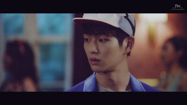 [Screencaps] Onew @ 'Married to the Music' MV 20042121180_d6b1036aa7_z