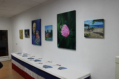 Inauguración de la exposición "Tierra Tricolor" de Julio Reyes • <a style="font-size:0.8em;" href="http://www.flickr.com/photos/136092263@N07/32436082841/" target="_blank">View on Flickr</a>