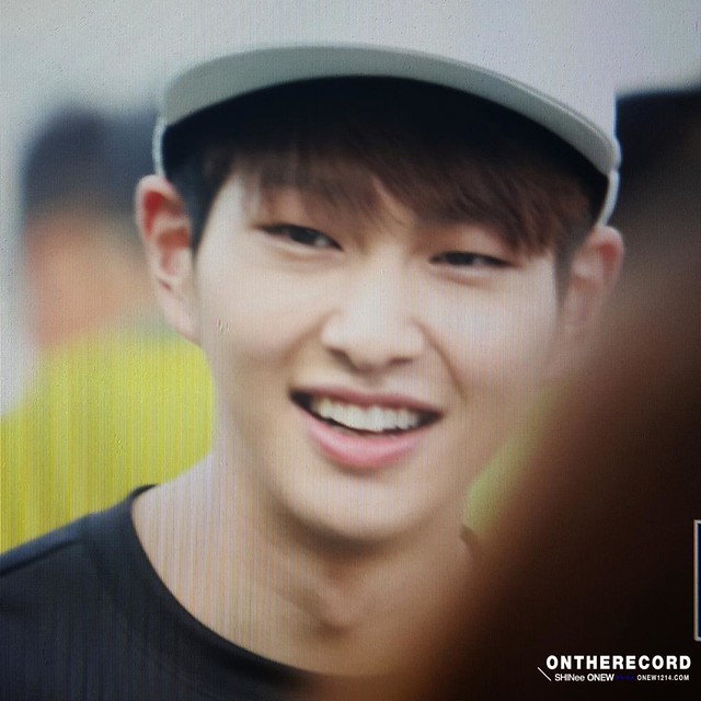 150811 Onew @ SHINee SUMMER PICNIC 20499534635_a918854966_z
