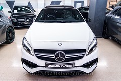 Mercedes-Benz Clase A 45 AMG  - 381 c.v  - Mod.2016 - Blanco Cirro - Piel Negra