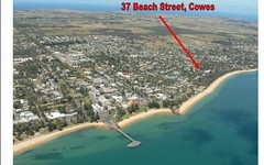 37 BEACH STREET, Cowes VIC