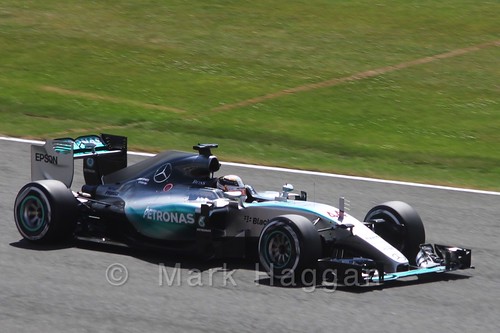Lewis Hamilton in qualifying for the 2015 British Grand Prix at Silverstone