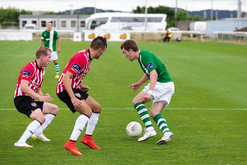 Bray Wanderers v Derry City #  29<br/>© <a href="https://flickr.com/people/95412871@N00" target="_blank" rel="nofollow">95412871@N00</a> (<a href="https://flickr.com/photo.gne?id=19588452416" target="_blank" rel="nofollow">Flickr</a>)