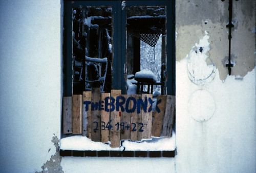 Filmwerbe-Dia "The Bronx" (08) • <a style="font-size:0.8em;" href="http://www.flickr.com/photos/69570948@N04/19870960880/" target="_blank">Auf Flickr ansehen</a>