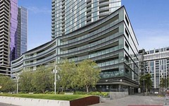 153/8 Waterside Place, Docklands VIC