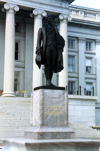 Washington DC: Department of Treasury - Alexander Hamilton Statue