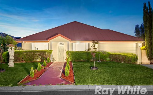 10 Bailey James Ct, Rowville VIC 3178