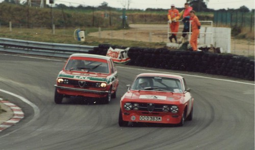 2000GTV versus Alfasud was a normal sight in the early days of the Championship – Derek Bashford leads the way at Snetterton.