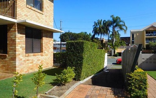 11 Stanhill Drive, Surfers Paradise QLD