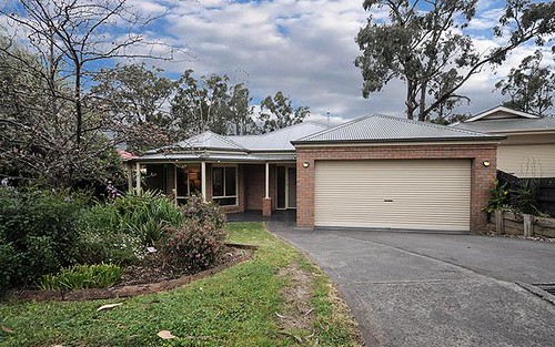 6 Paul Cl, Mount Evelyn VIC 3796