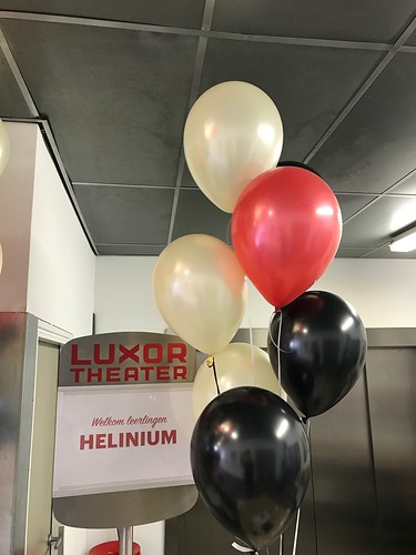 Tafeldecoratie 5ballonnen Schoolfeest Helinium Nieuwe Luxor Theater Rotterdam