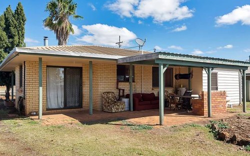 14 Hass Street, Oakey QLD 4401