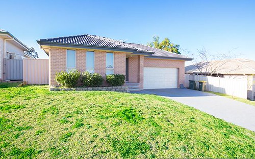 36 Pumphouse Crescent, Rutherford NSW 2320