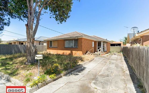 24 Selsey St, Seaford VIC 3198