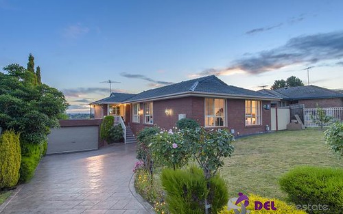 13 Oxley Way, Endeavour Hills VIC 3802