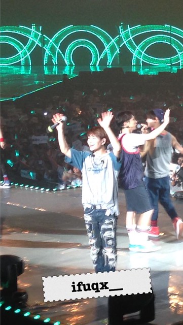 150927 Onew @ 'SHINee World Concert IV in Bangkok' 21585076780_a393f03891_z