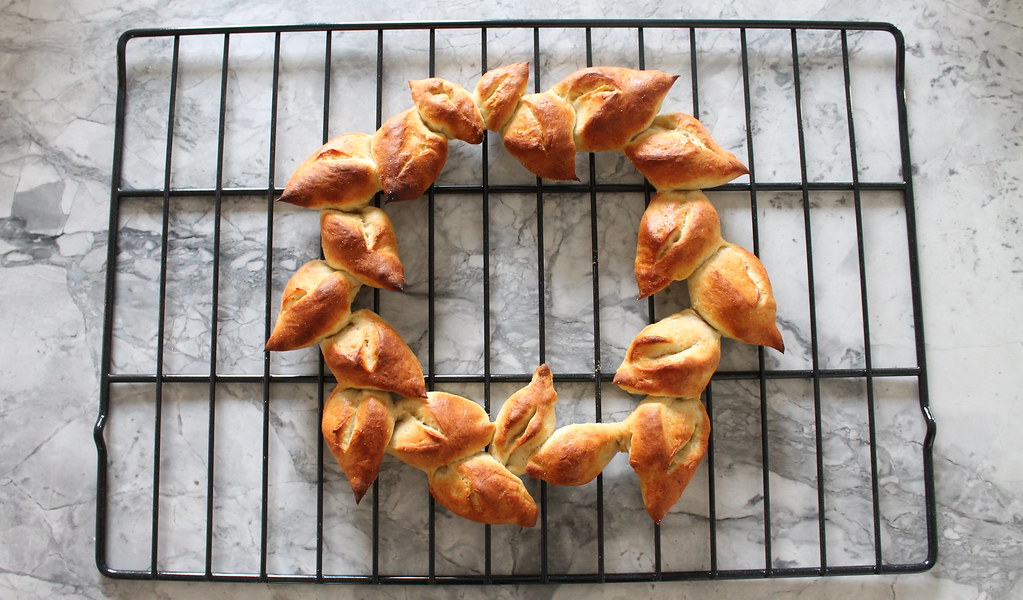 Pain d’épi couronne Wheat Stalk Bread by Le living and co., on Flickr