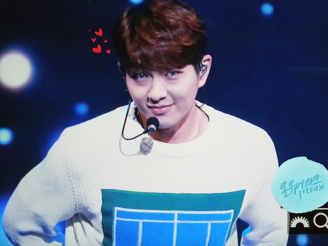 151125 Onew @ MBN Hero Concert 23290054496_a157a494a7_z