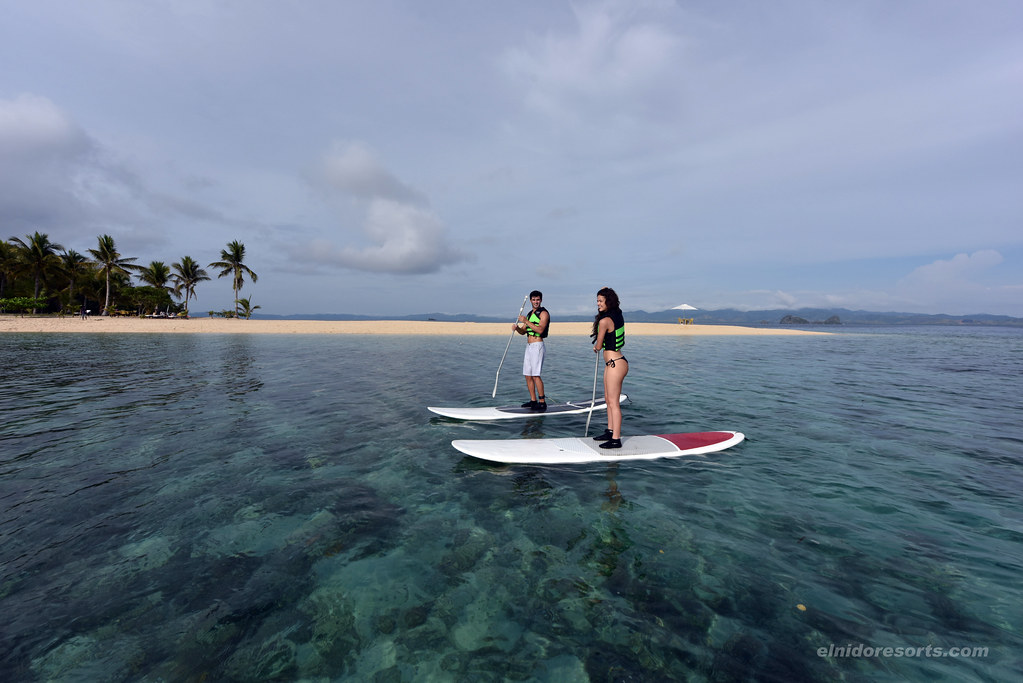 Apulit Island - Stand Up Paddle Boarding at Isla Blanca