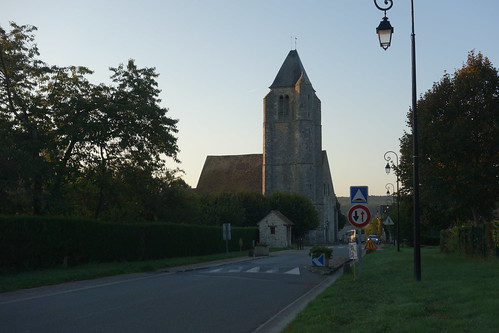 Une église à Longvilliers, juste à côté de Val St Germain