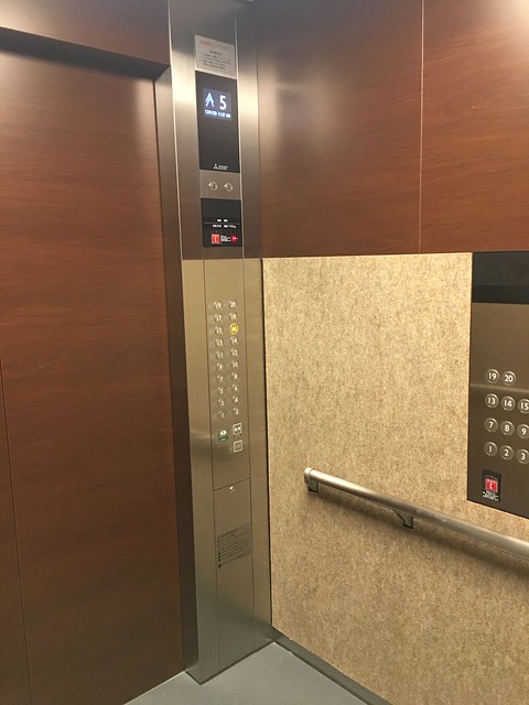 エレベーター広くてきれいでしたよ。