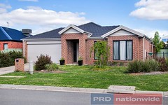 17 Lowry Crescent, Miners Rest VIC