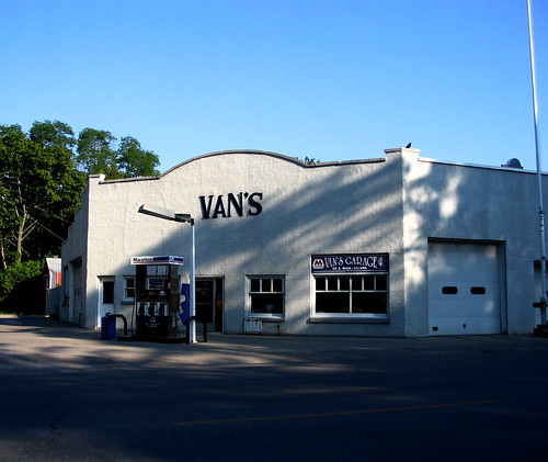 Van's by John Levanen