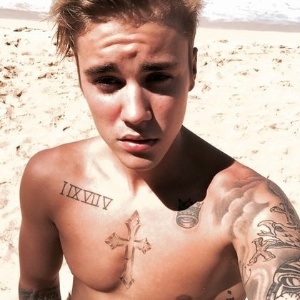“Me sinto violado”, diz Justin Bieber sobre vazamento de fotos dele nu