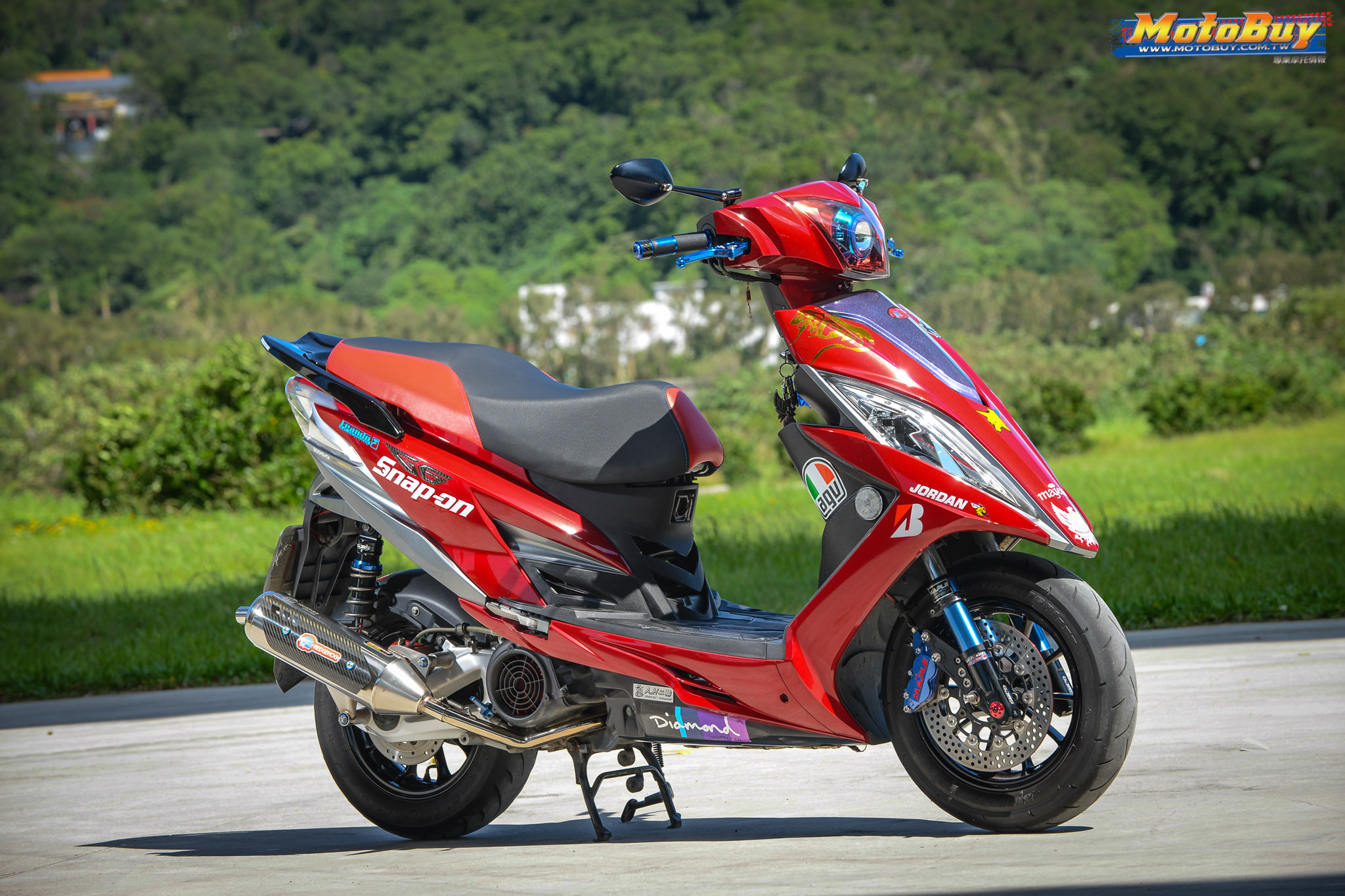 夯車分享 豔紅靛藍新勢力kymco G6 150 Motobuy 夯車分享 豔紅靛藍新勢力kymco G6 150 Motobuy
