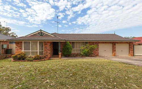 41 Downes Crescent, Currans Hill NSW