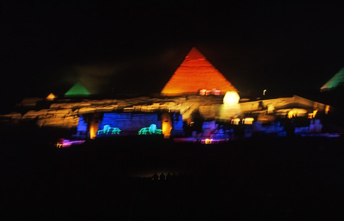 Ägypten 1999 (626) Kairo: Pyramiden von Gizeh • <a style="font-size:0.8em;" href="http://www.flickr.com/photos/69570948@N04/32022312320/" target="_blank">Auf Flickr ansehen</a>