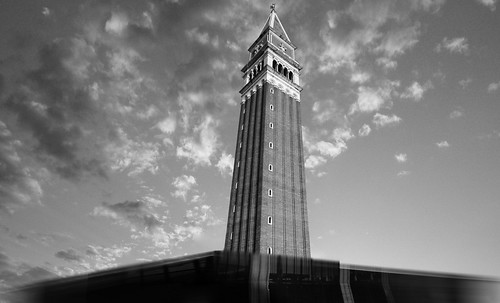 Torres legendarias / Faros, minaretes, campanarios, rascacielos • <a style="font-size:0.8em;" href="http://www.flickr.com/photos/30735181@N00/32493405096/" target="_blank">View on Flickr</a>